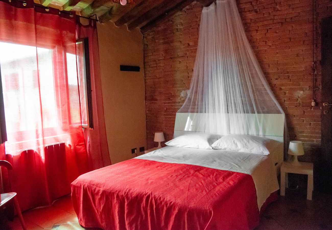 Appartamento a Pisa - Casa Velò a Pisa Centro 6 PAX 🏠  🧶
