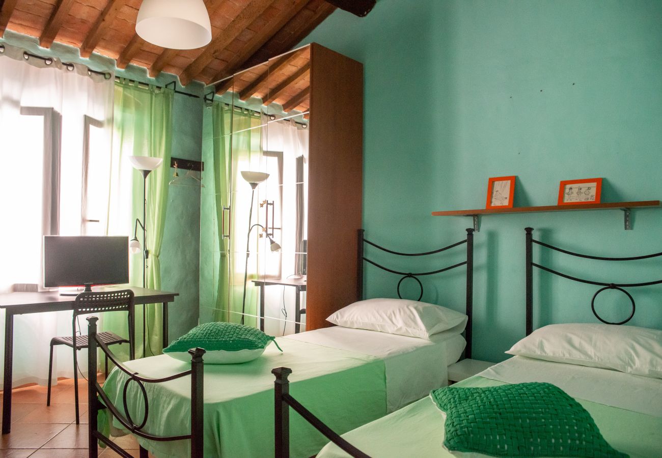 Appartamento a Pisa - Casa Velò a Pisa Centro 6 PAX 🏠  🧶