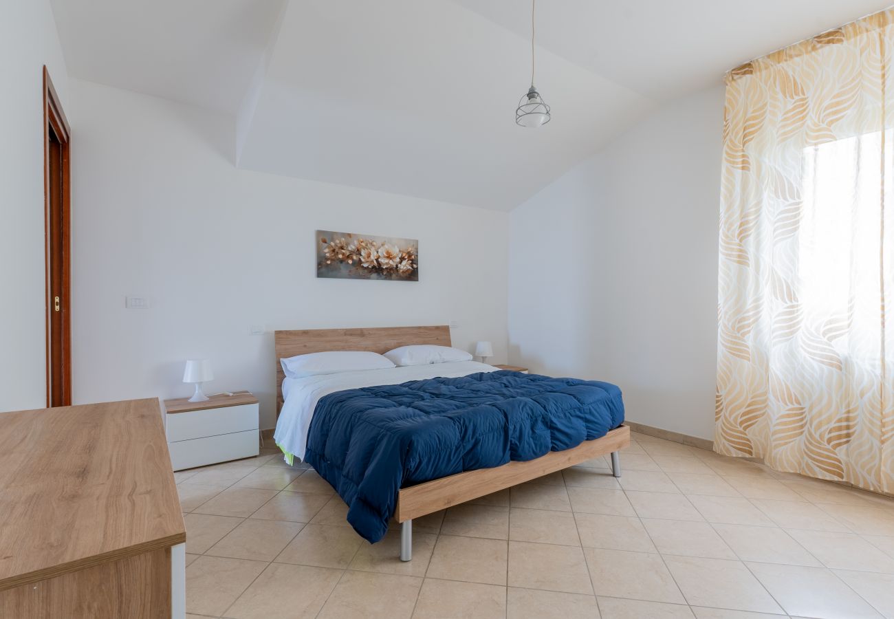 Casa a Atri - Luminosa casa a Casoli di Atri con giardino