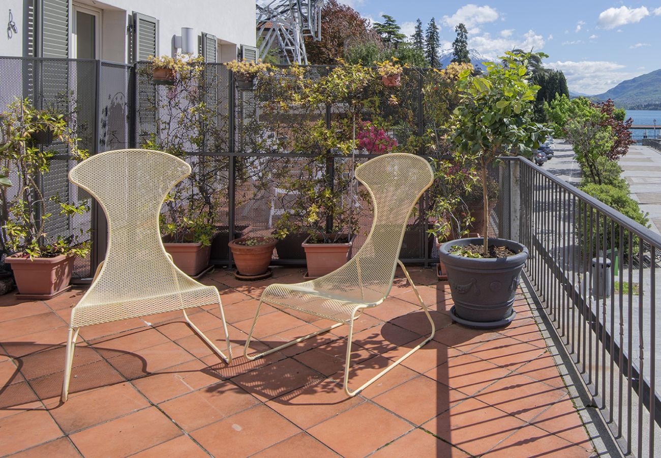 Appartamento a Dongo - Architect's house