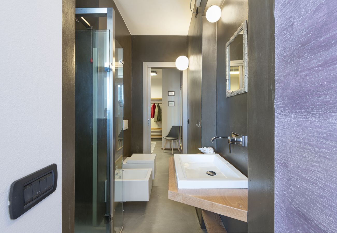Appartamento a Dongo - Architect's house
