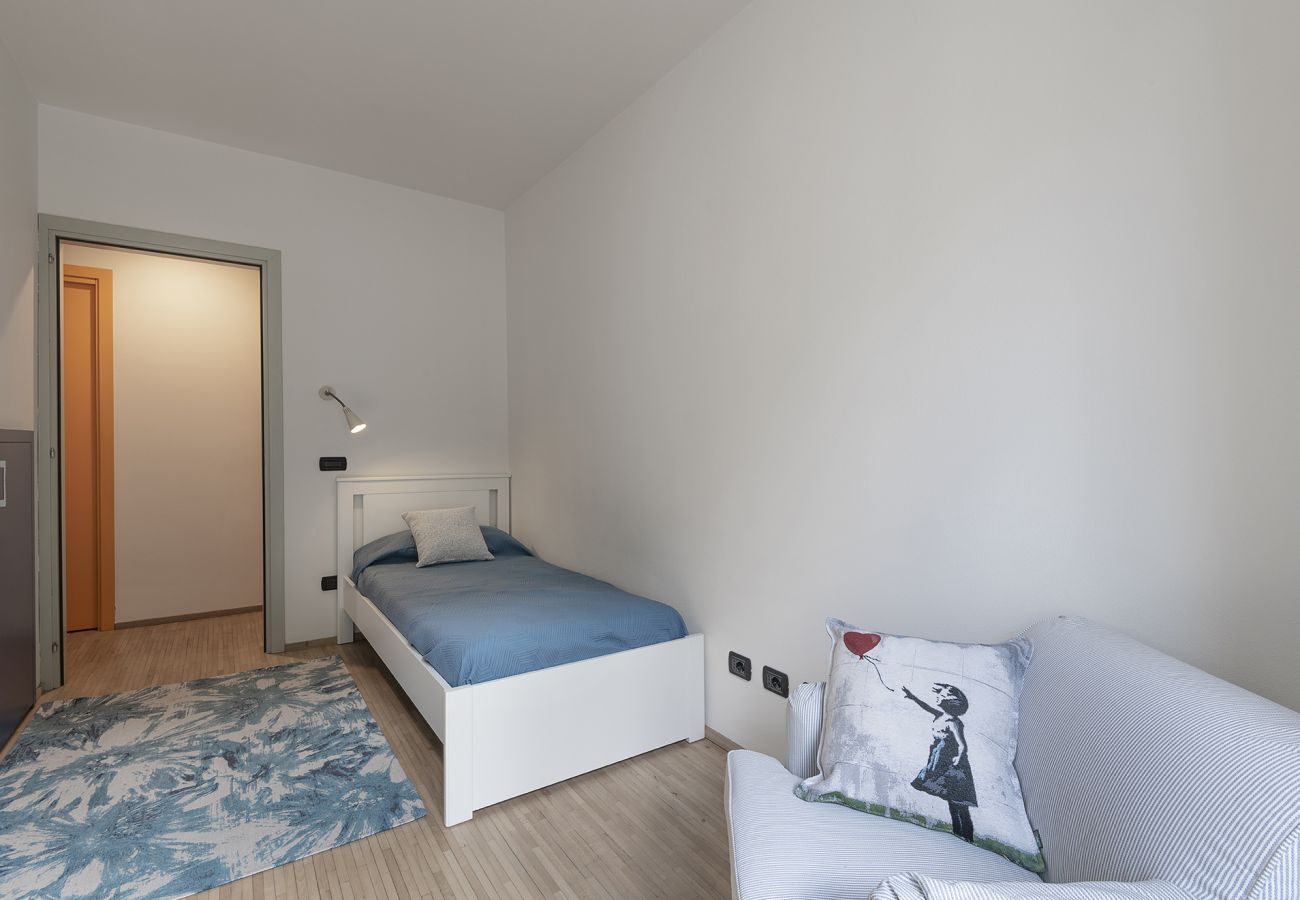 Appartamento a Dongo - Architect's house