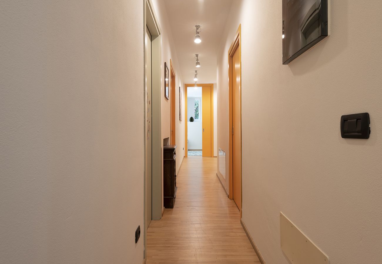 Appartamento a Dongo - Architect's house