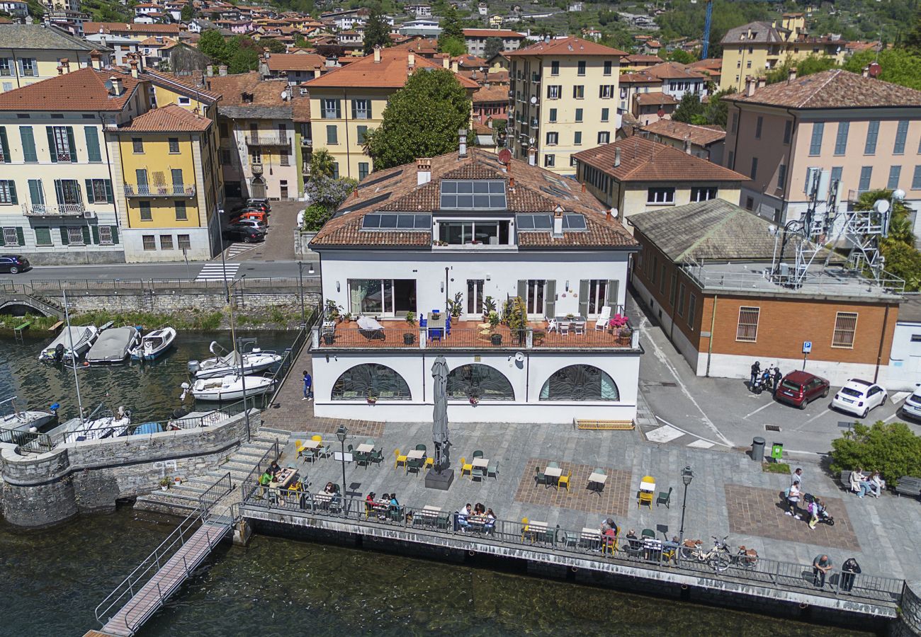 Appartamento a Dongo - Architect's house