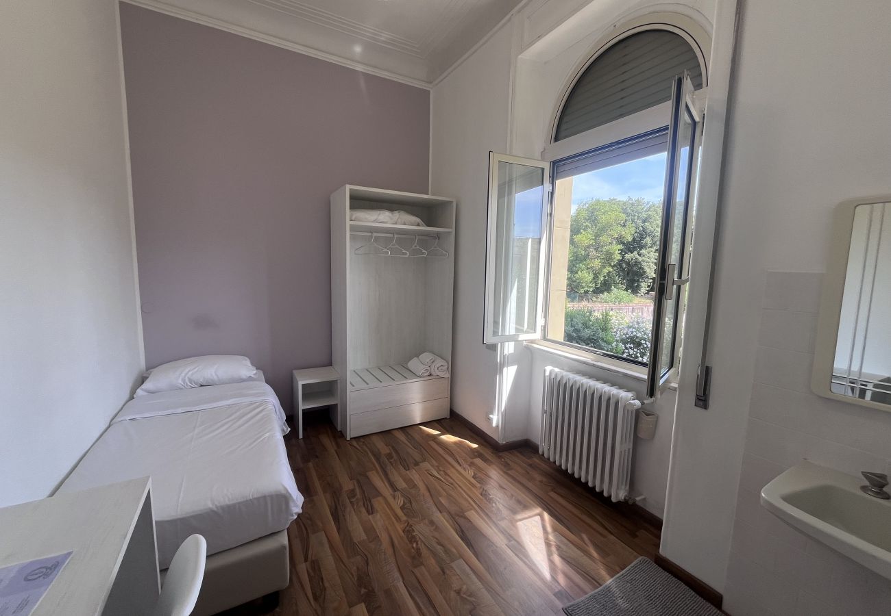 Affitto per camere a Roma - 22 singola con bagno in comune