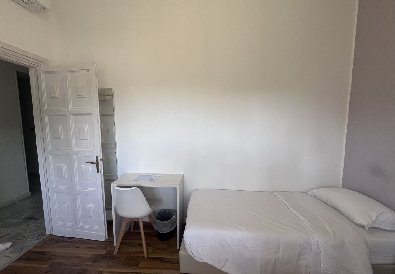Affitto per camere a Roma - 22 singola con bagno in comune