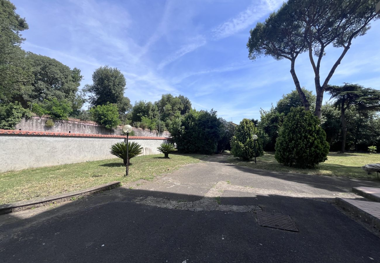 Affitto per camere a Roma - 24 camera tripla con bagno in comune