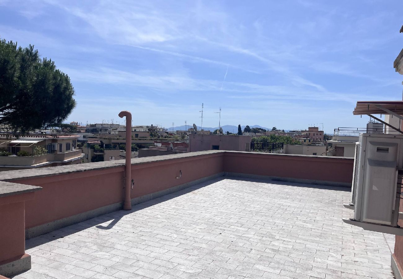 Affitto per camere a Roma - 24 camera tripla con bagno in comune