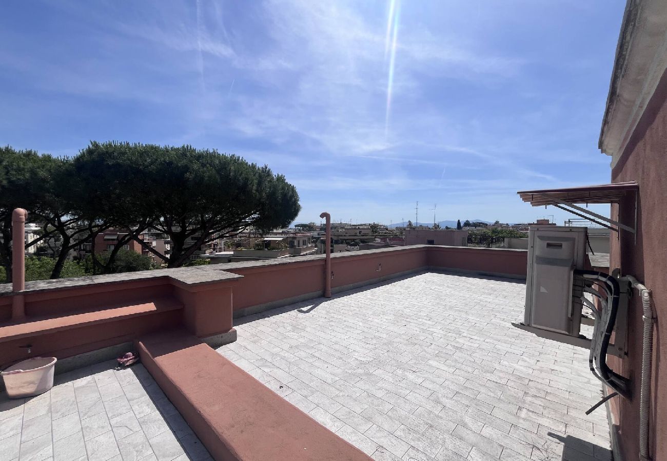 Affitto per camere a Roma - 24 camera tripla con bagno in comune