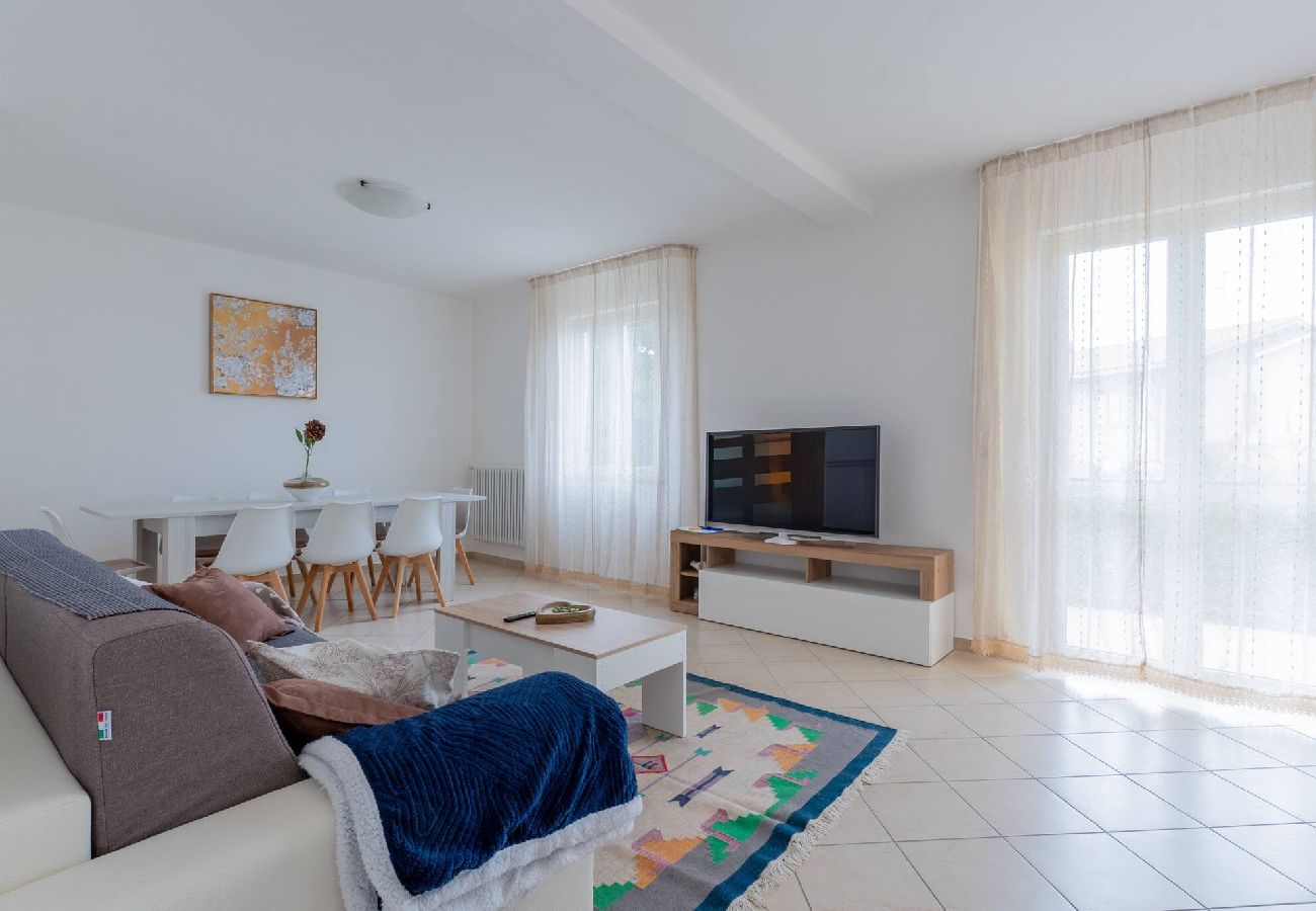 Casa a Casoli - Luminosa casa a Casoli di Atri con giardino