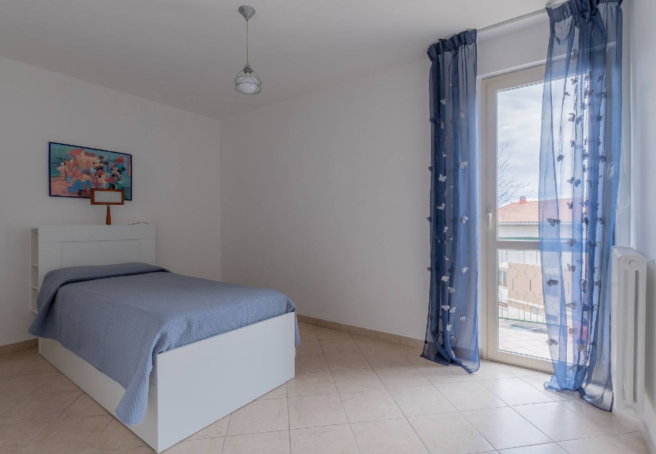 Casa a Casoli - Luminosa casa a Casoli di Atri con giardino