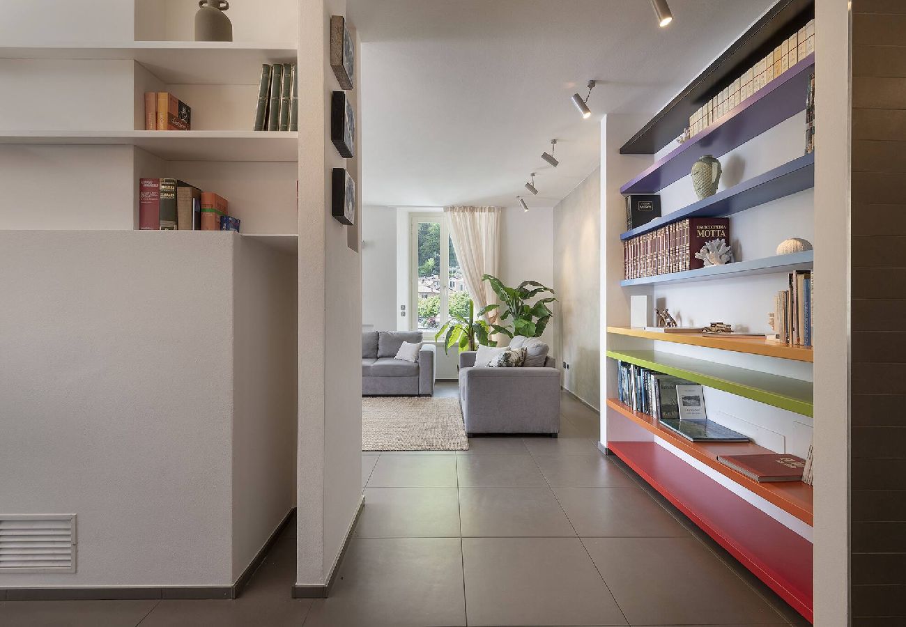 Appartamento a Dongo - Architect´s house