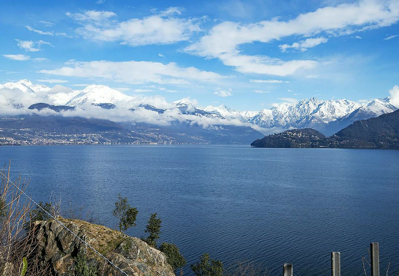 Appartamento a Pianello del Lario - UlivoLimone Apartment Vista Lago con Giardino e Ve