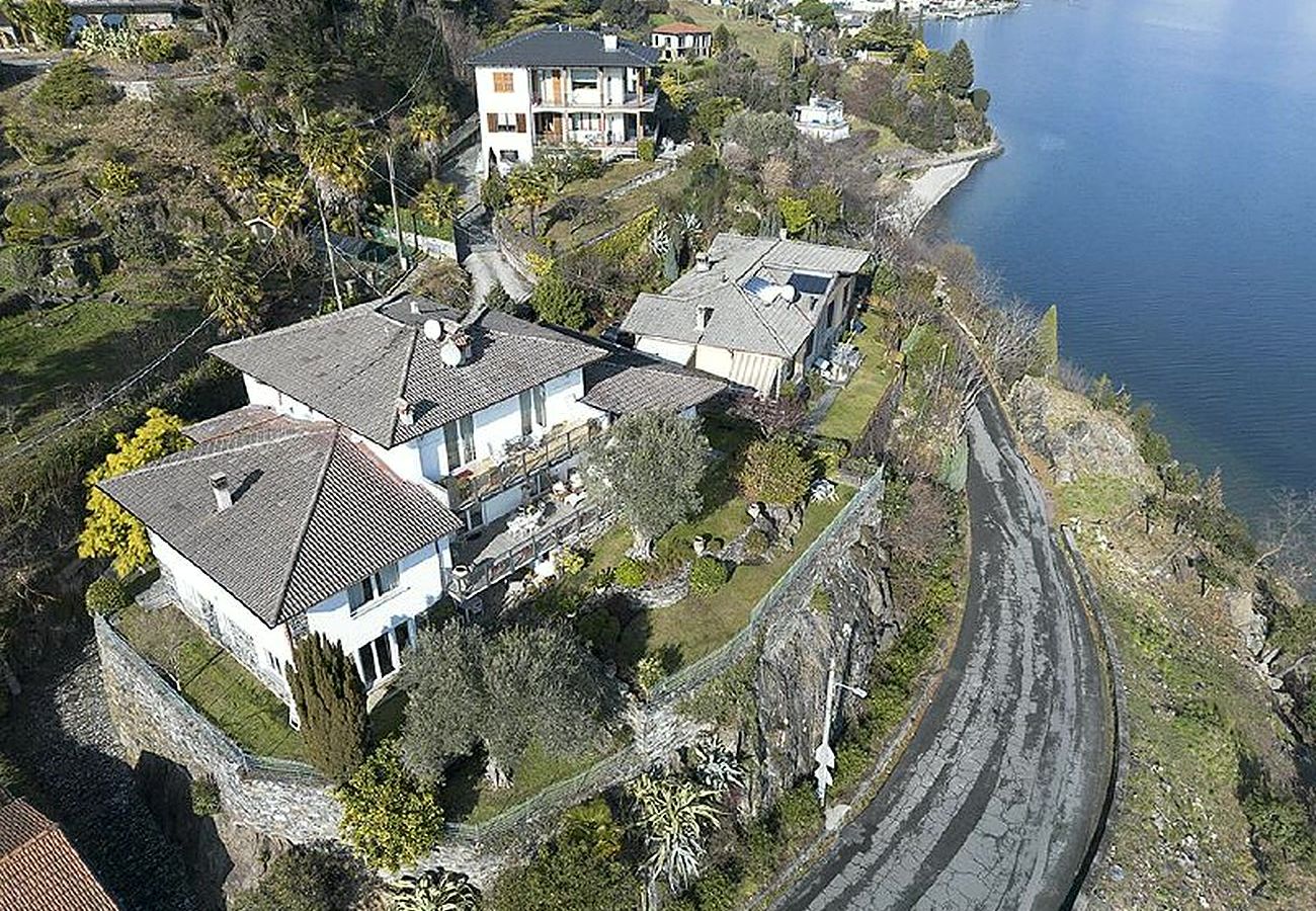 Appartamento a Pianello del Lario - UlivoLimone Apartment Vista Lago con Giardino e Ve