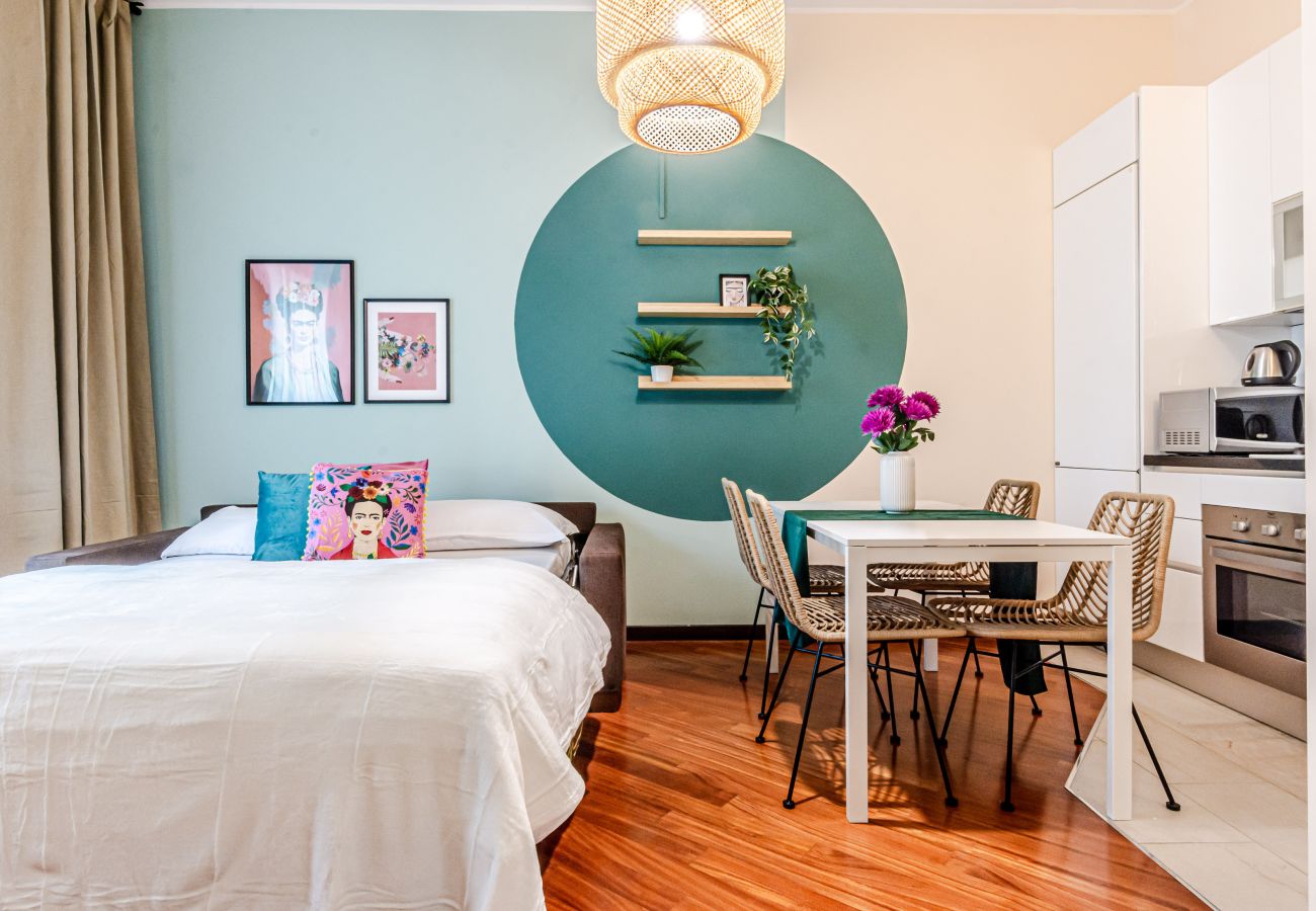 Apartment in Milan - La Casa di Frida Kahlo 🖼️ 🌺