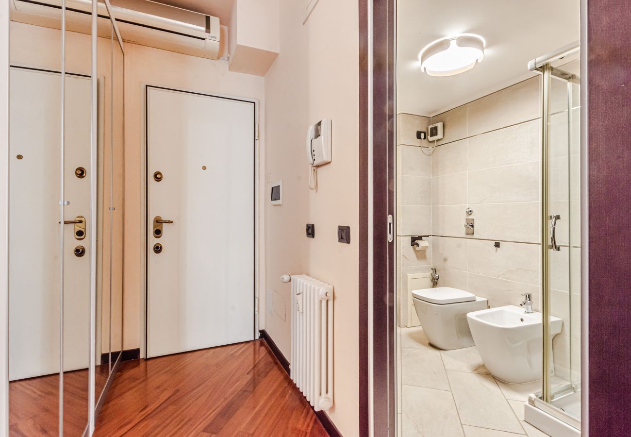 Apartment in Milan - La Casa di Frida Kahlo 🖼️ 🌺