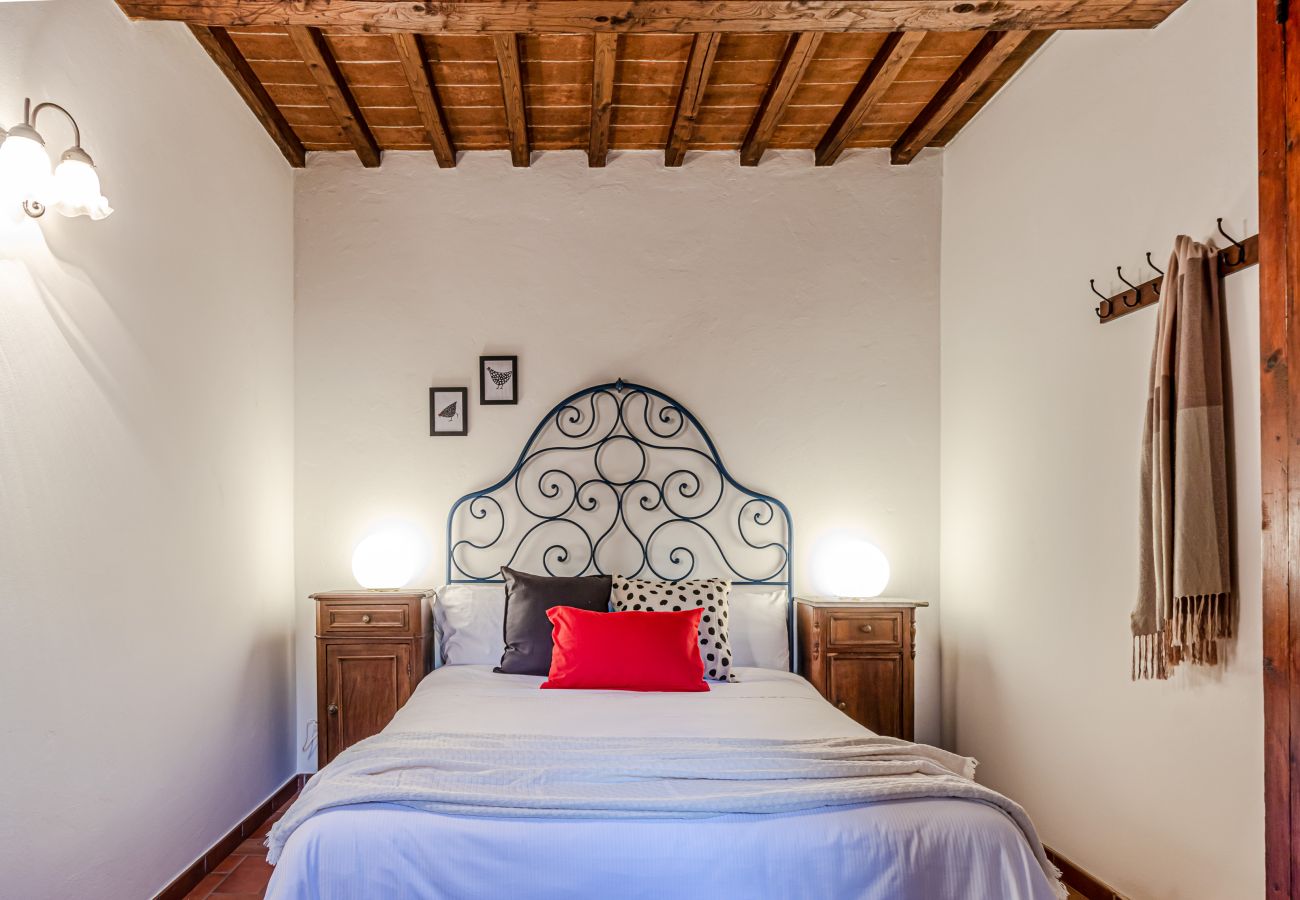 Apartment in Staggiano - Il Gallo a Pois 🐓 🏁