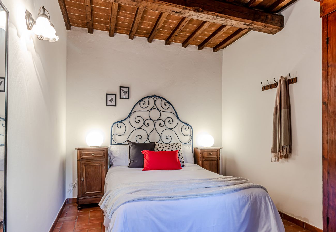 Apartment in Staggiano - Il Gallo a Pois 🐓 🏁