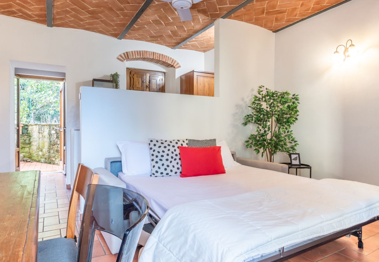 Apartment in Staggiano - Il Gallo a Pois 🐓 🏁