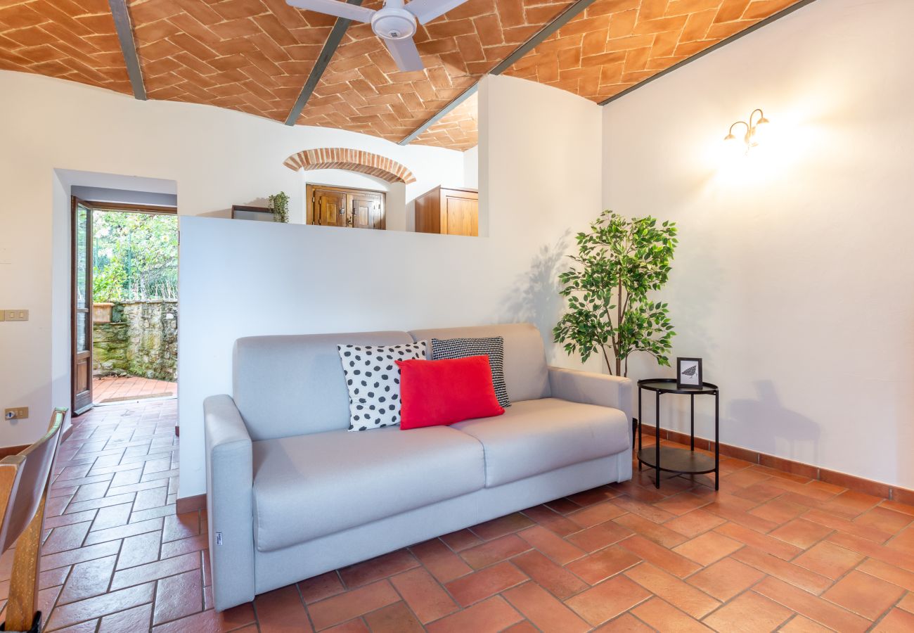 Apartment in Staggiano - Il Gallo a Pois 🐓 🏁