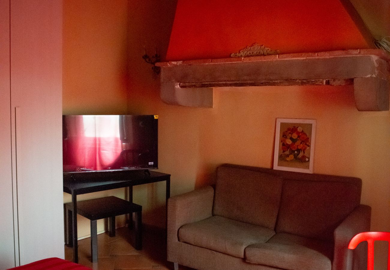 Apartment in Pisa - Casa Velò a Pisa Centro 6 PAX 🏠  🧶
