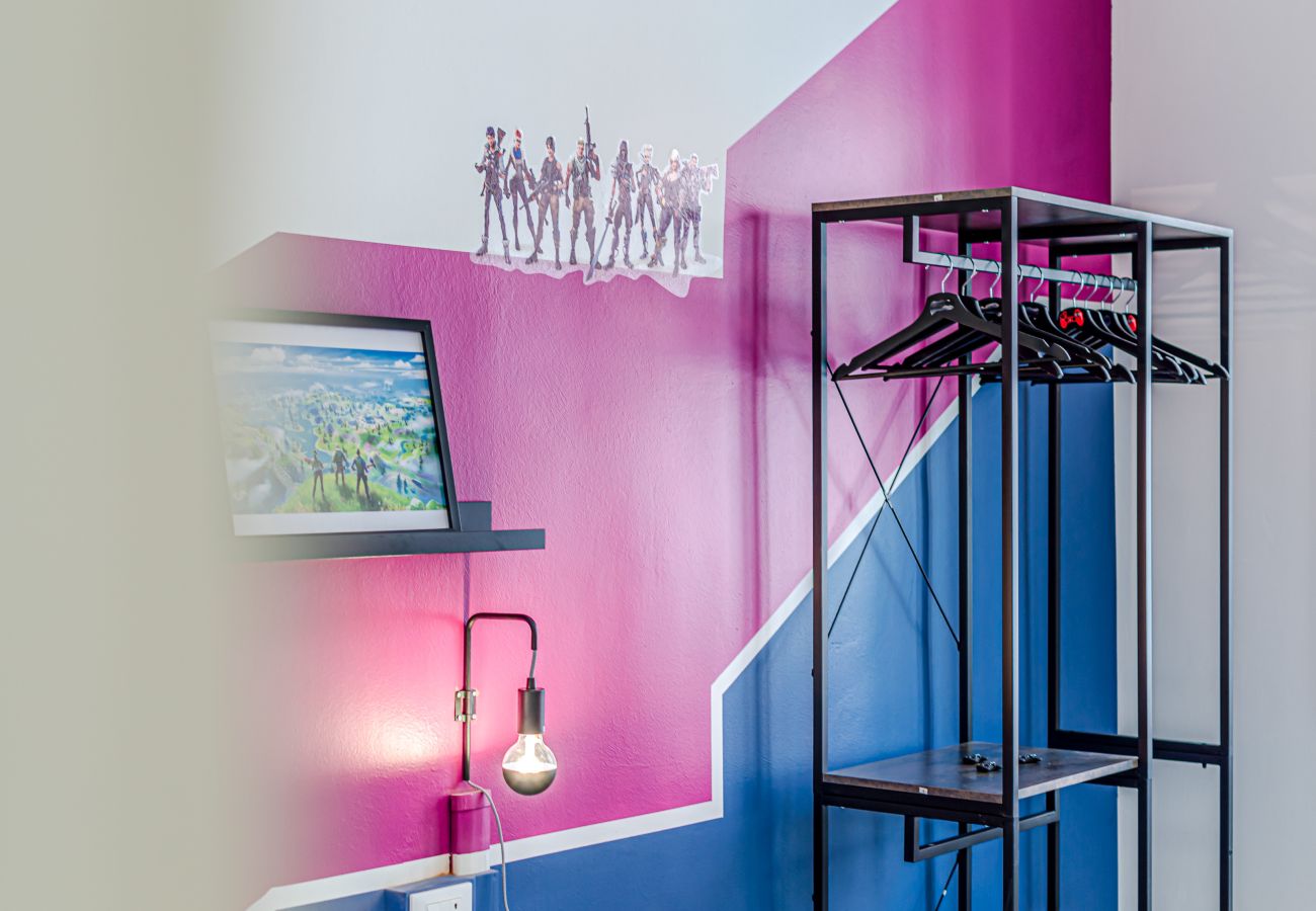 Rent by room in Livorno - Game Rooms - Fortnite Room 🕹️ 🔫