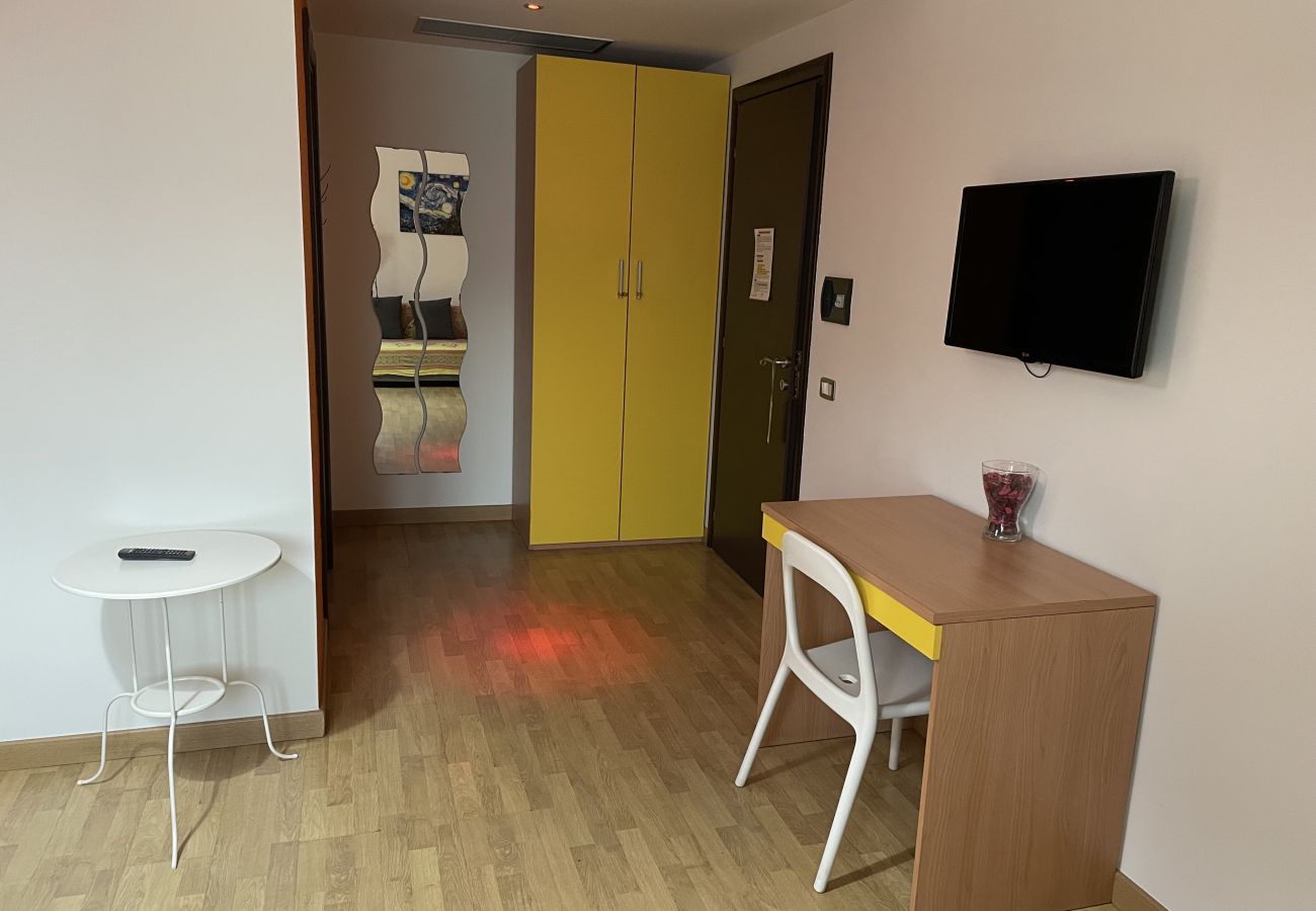 Rent by room in Schiavonea - Stanza Schopenhauer 🟠 🌄