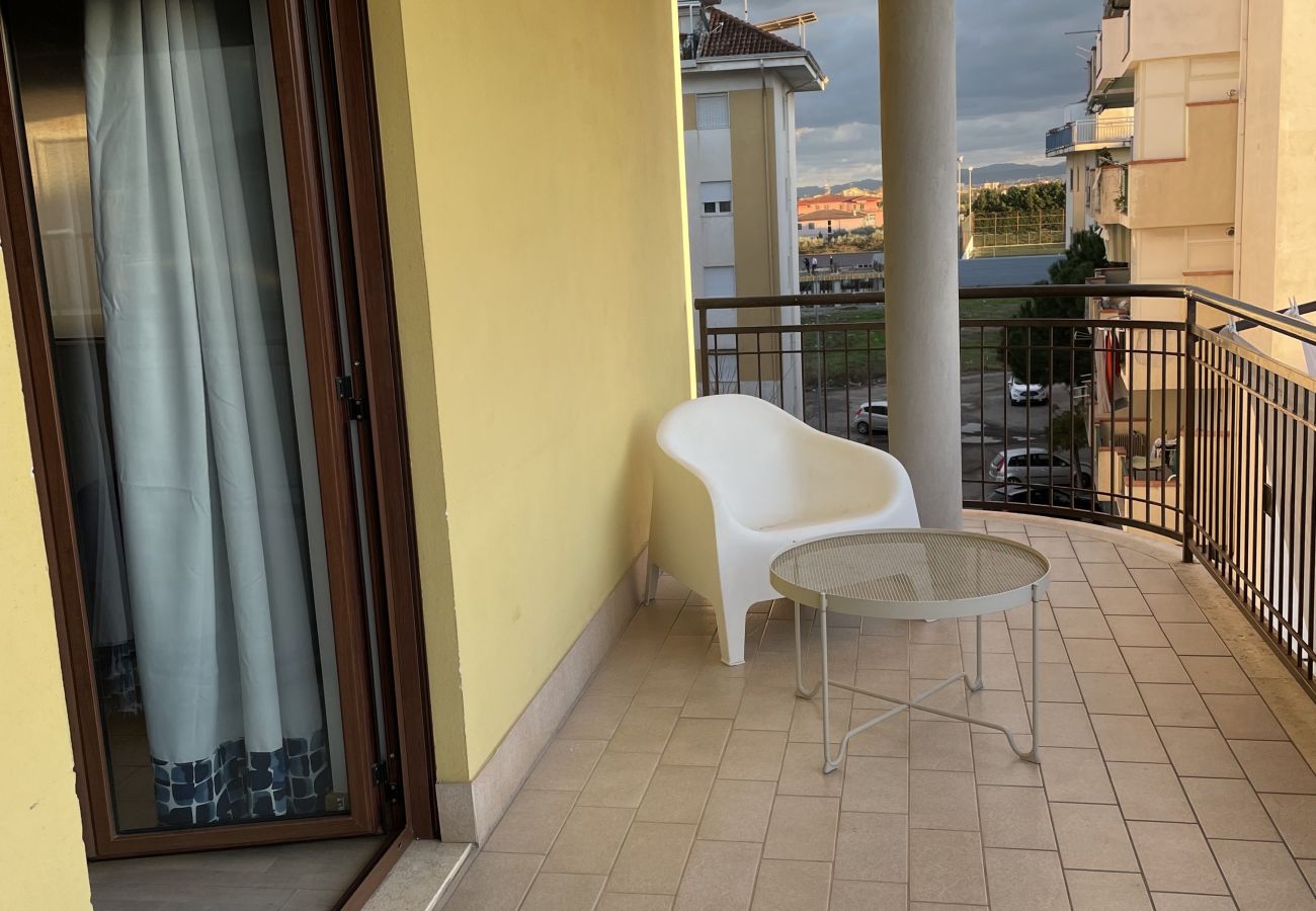 Rent by room in Schiavonea - Stanza Hegel 🔵 💡