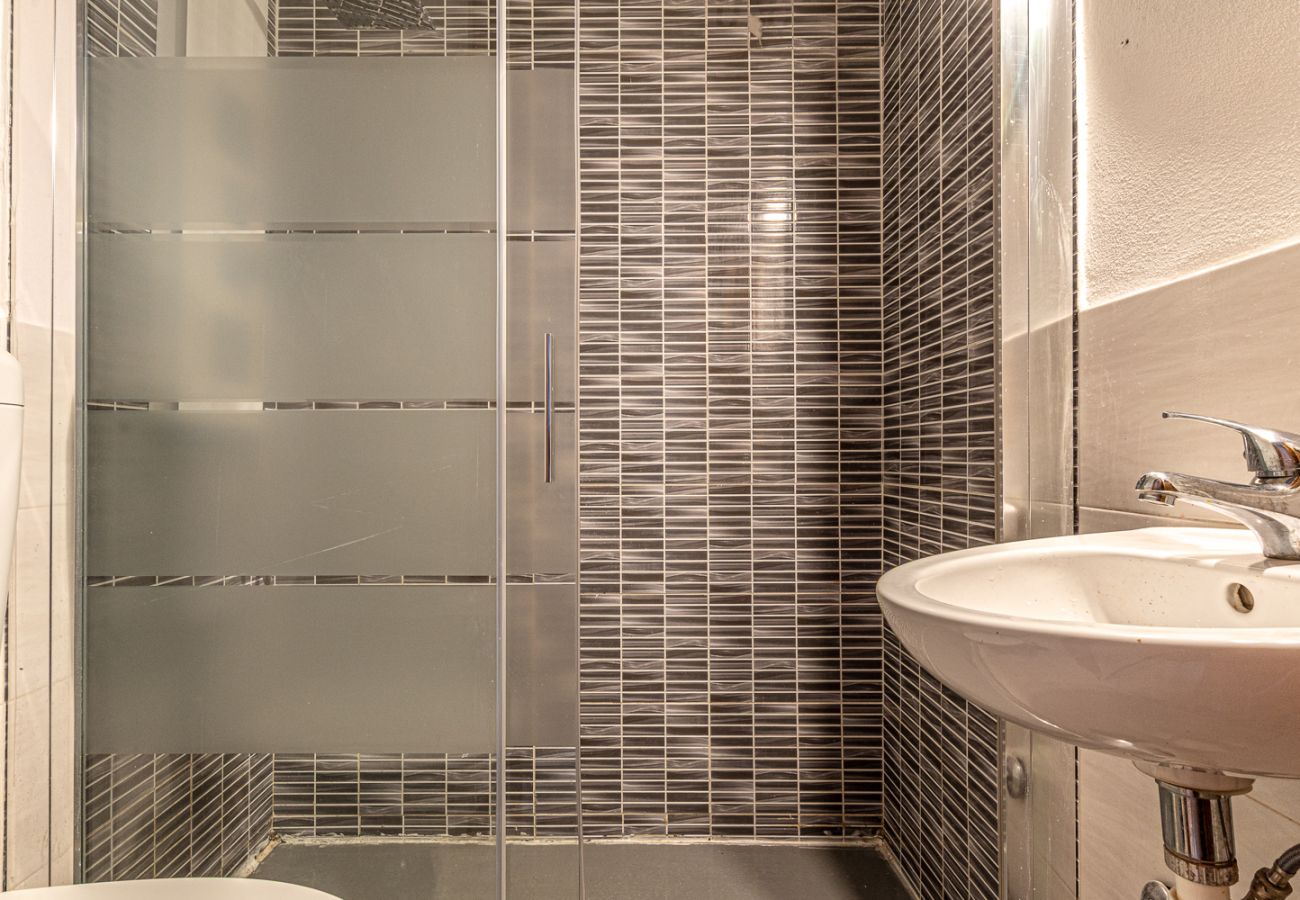 Rent by room in Alghero - Stanza Gaudì