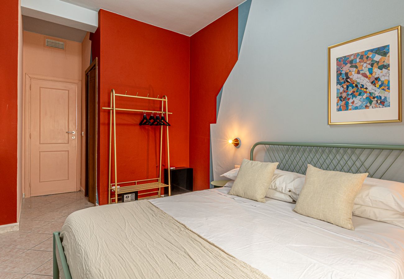 Rent by room in Alghero - Stanza Gaudì