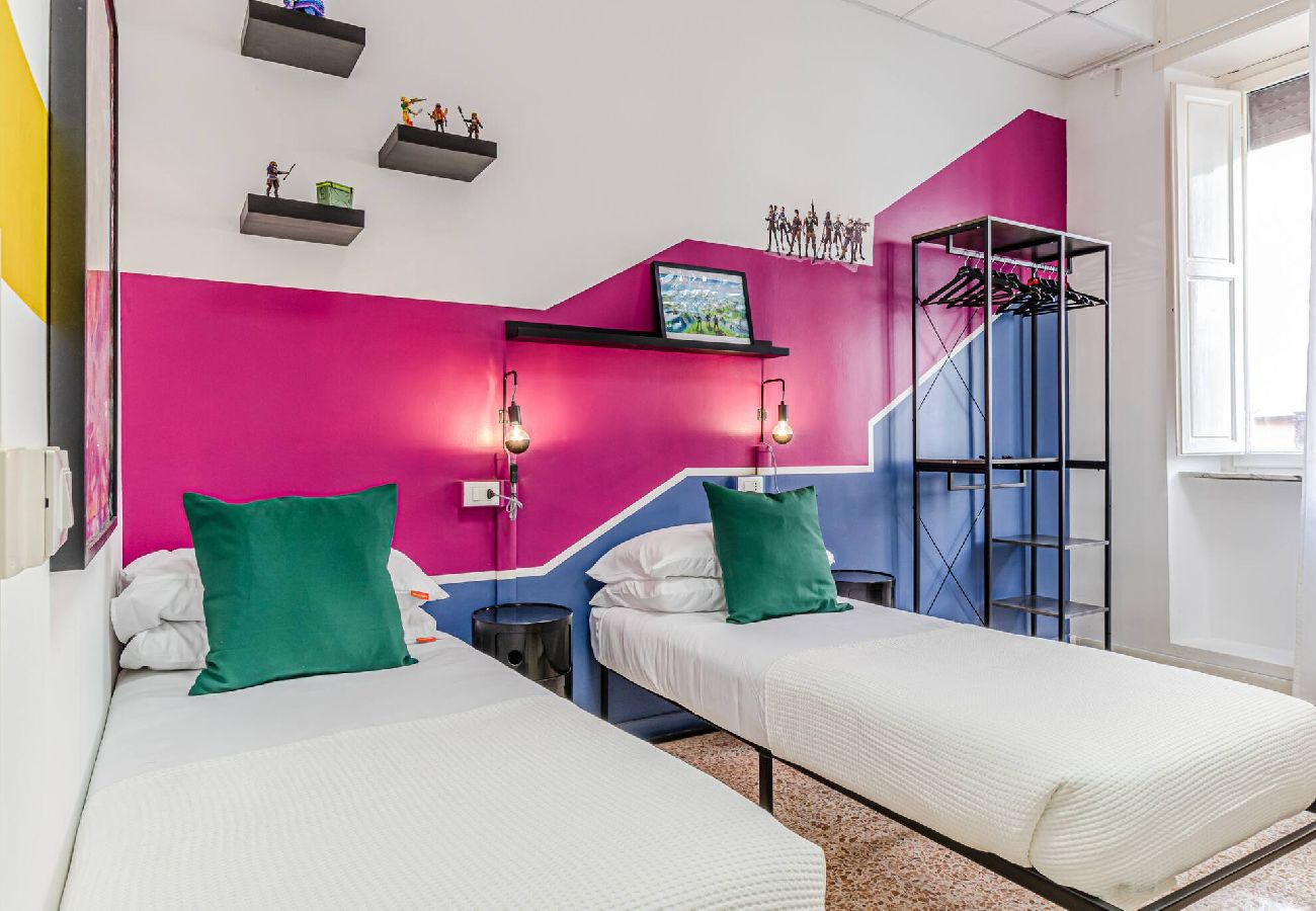 Rent by room in Livorno - Game Rooms - Fortnite Room