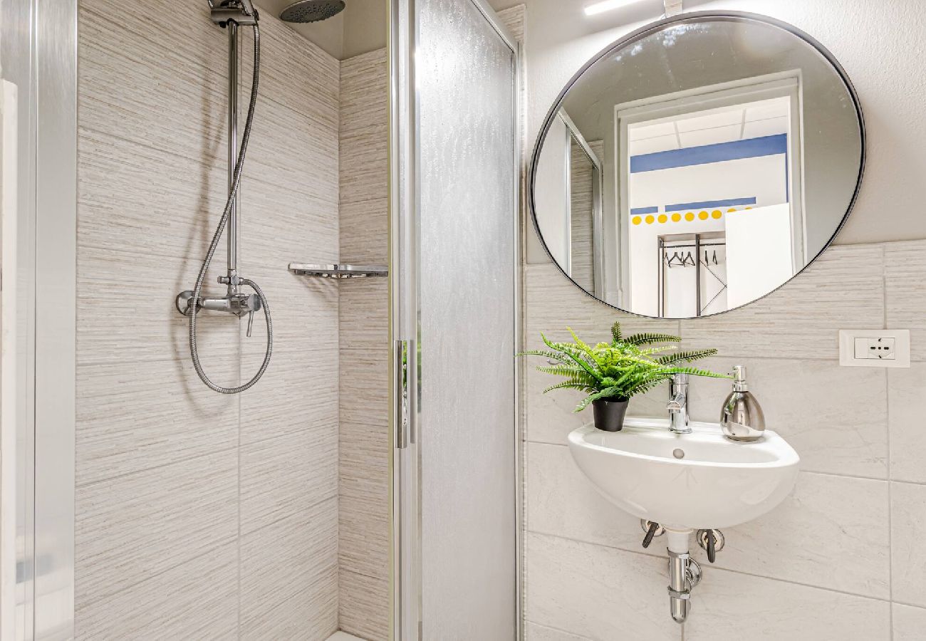 Rent by room in Livorno - Game Rooms - Pac Man Room