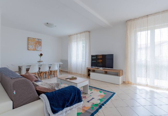 House in Casoli - Luminosa casa a Casoli di Atri con giardino