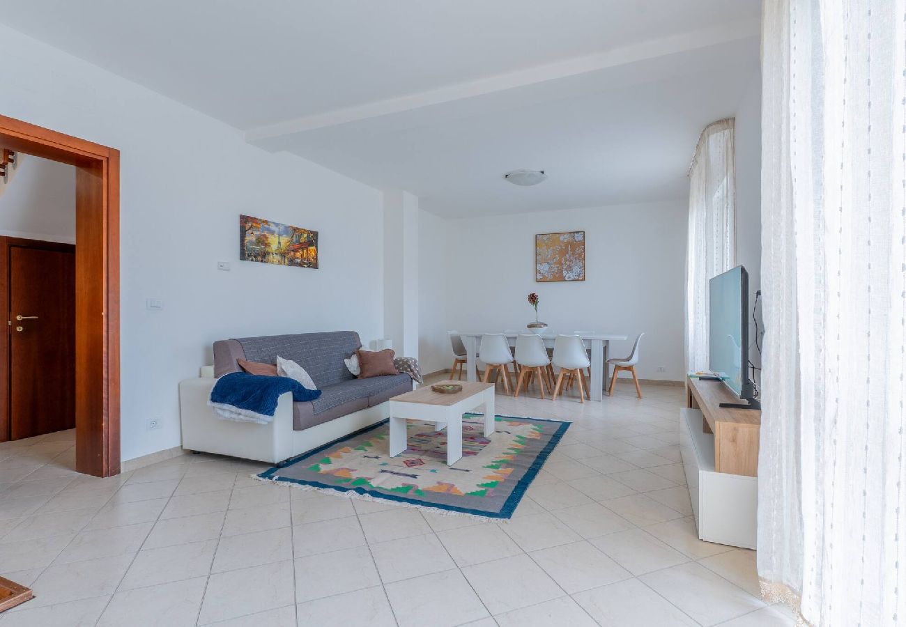 House in Casoli - Luminosa casa a Casoli di Atri con giardino