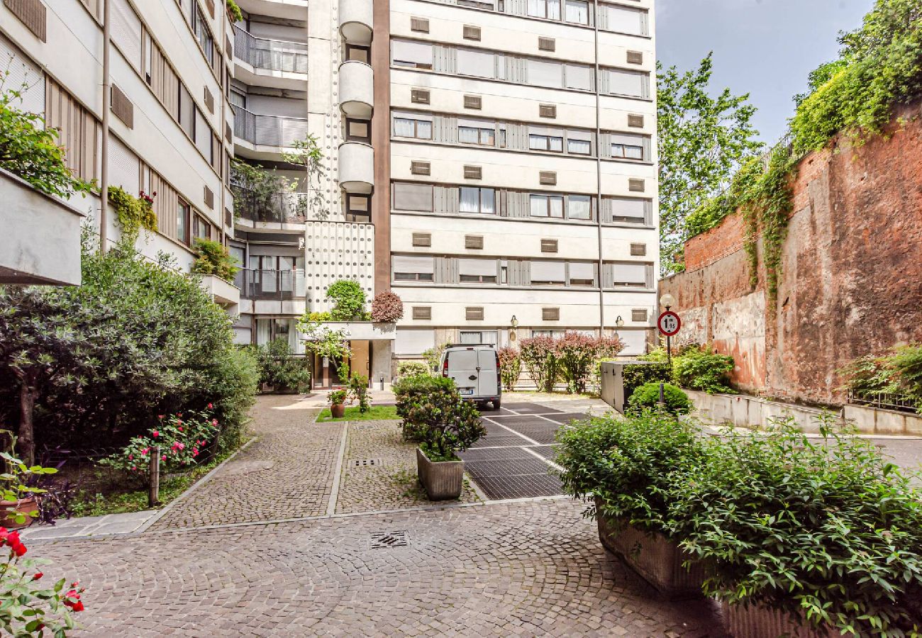 Apartment in Milan - La Casa di Frida Kahlo