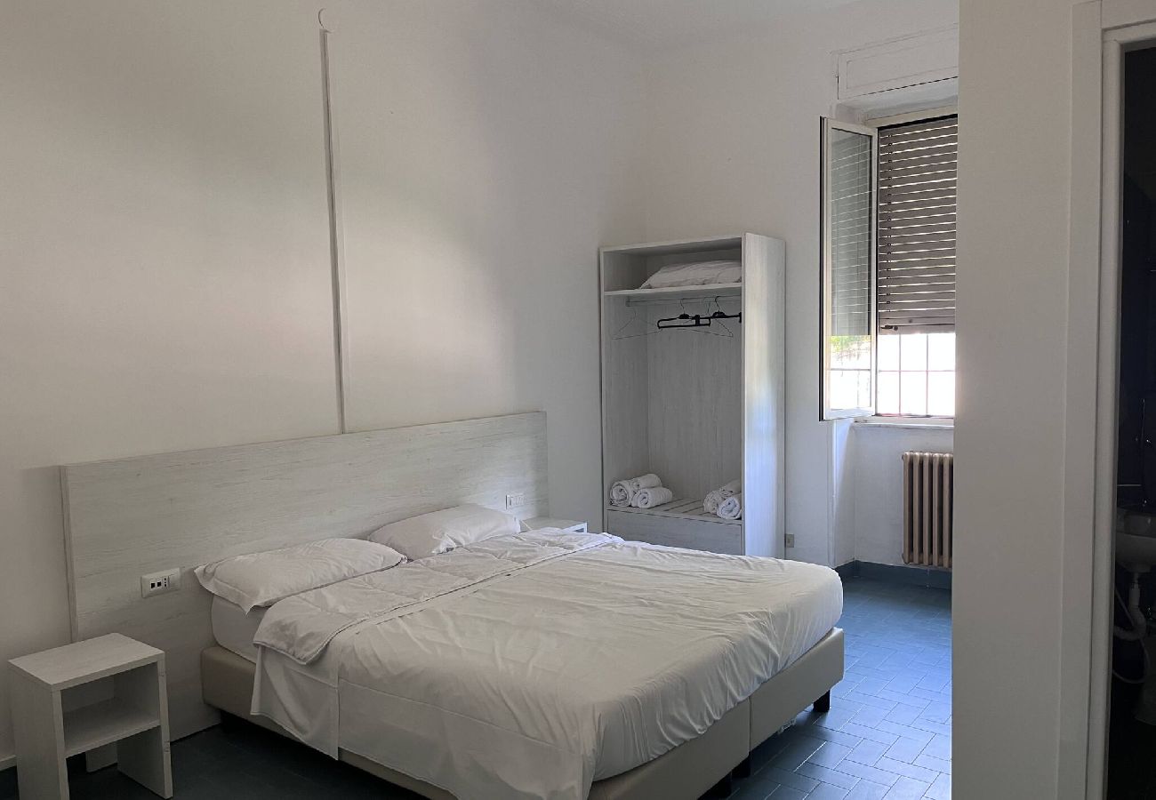 Rent by room in Rome - 21 camera matrimoniale con bagno privato