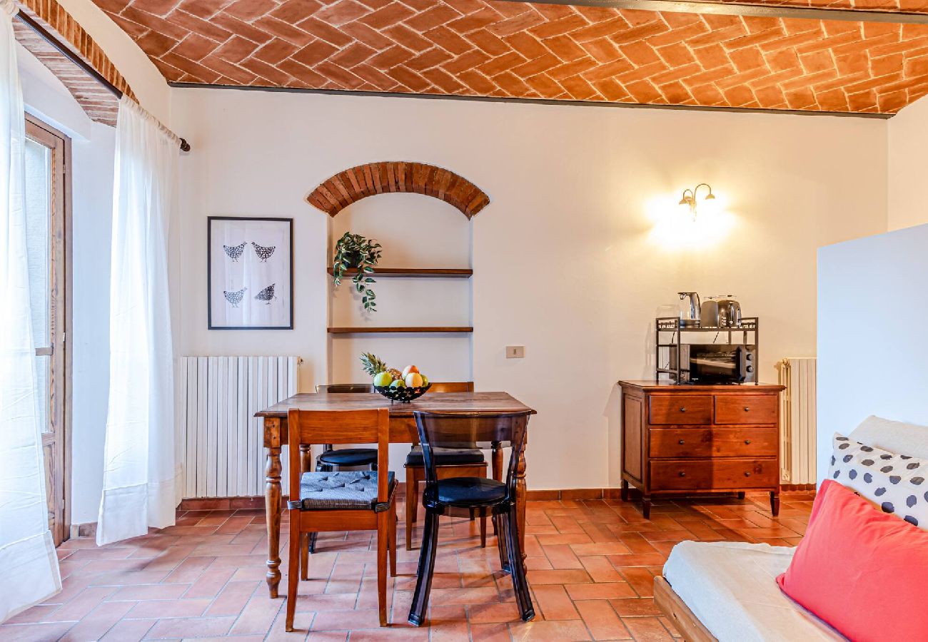 Apartment in Arezzo - Il Gallo a Pois