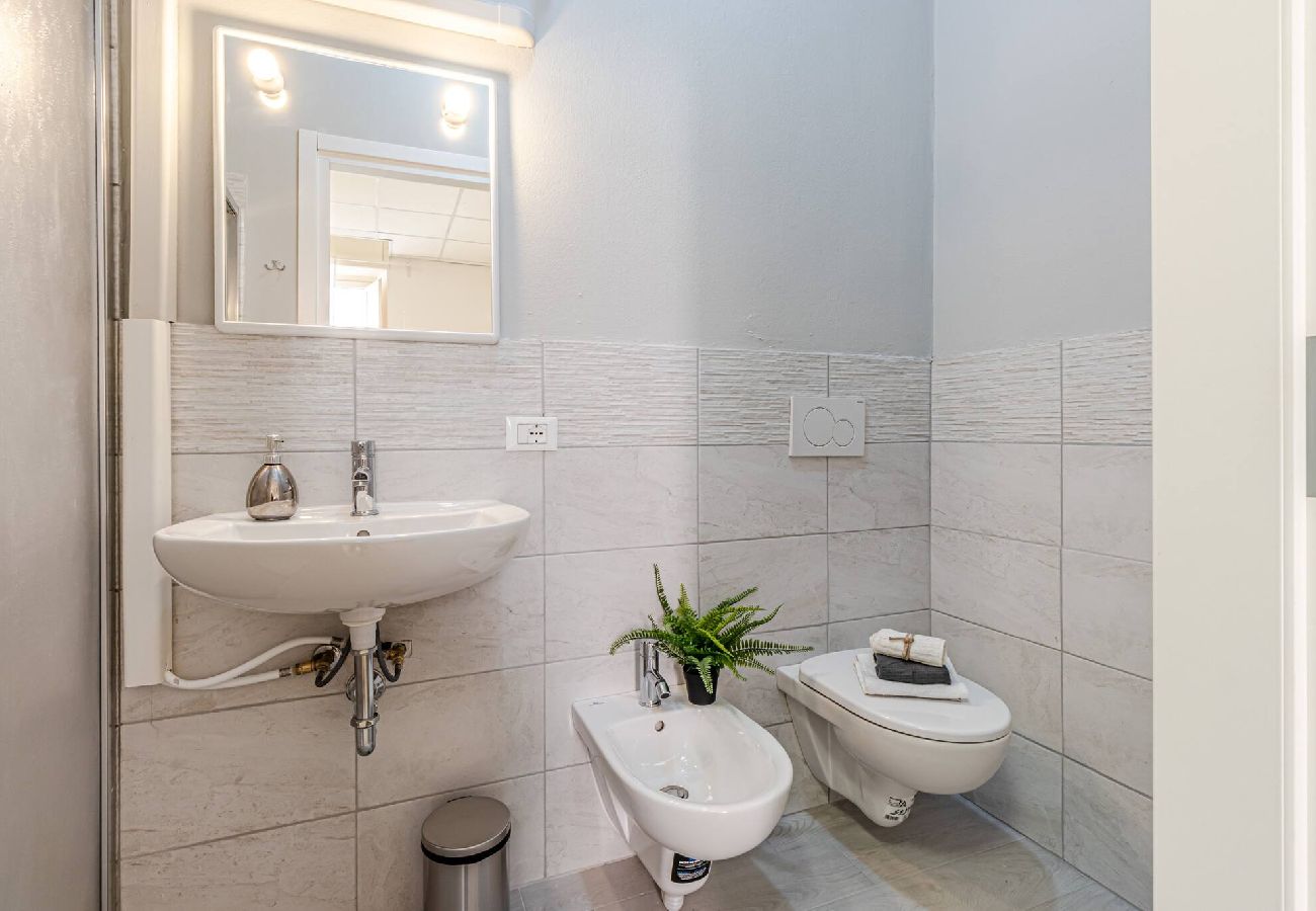 Rent by room in Livorno - Game Rooms - Puzzle Bobble Room