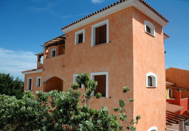 Apartment in Santa Teresa Gallura - Rena & Relax con piscina condivisa