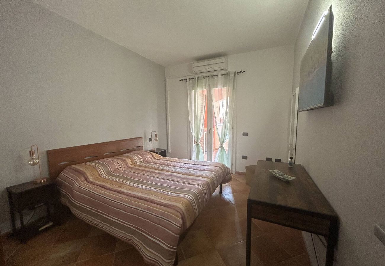 Apartment in Santa Teresa Gallura - Rena & Relax con piscina condivisa