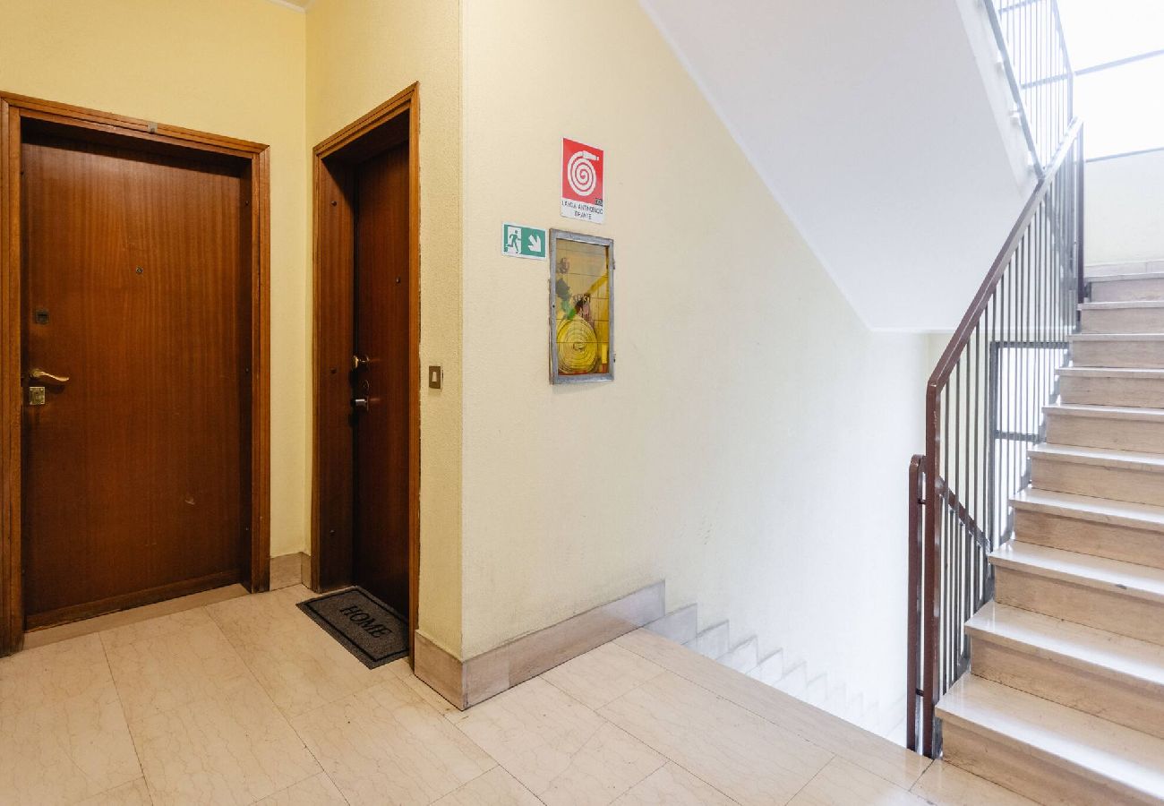 Apartment in Milan - Bacio di Velluto near Metro Milano