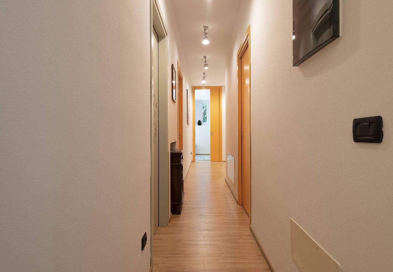 Apartment in Dongo - Architect´s house