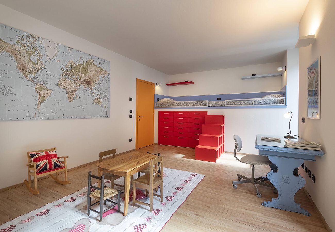 Apartment in Dongo - Architect´s house