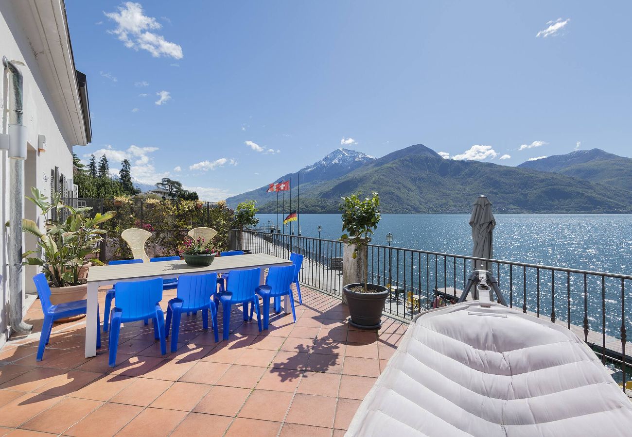 Apartment in Dongo - Architect´s house