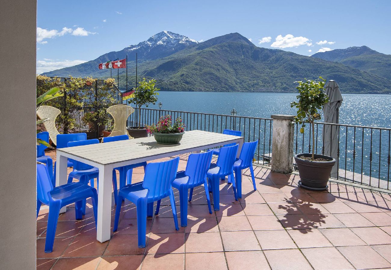 Apartment in Dongo - Architect´s house