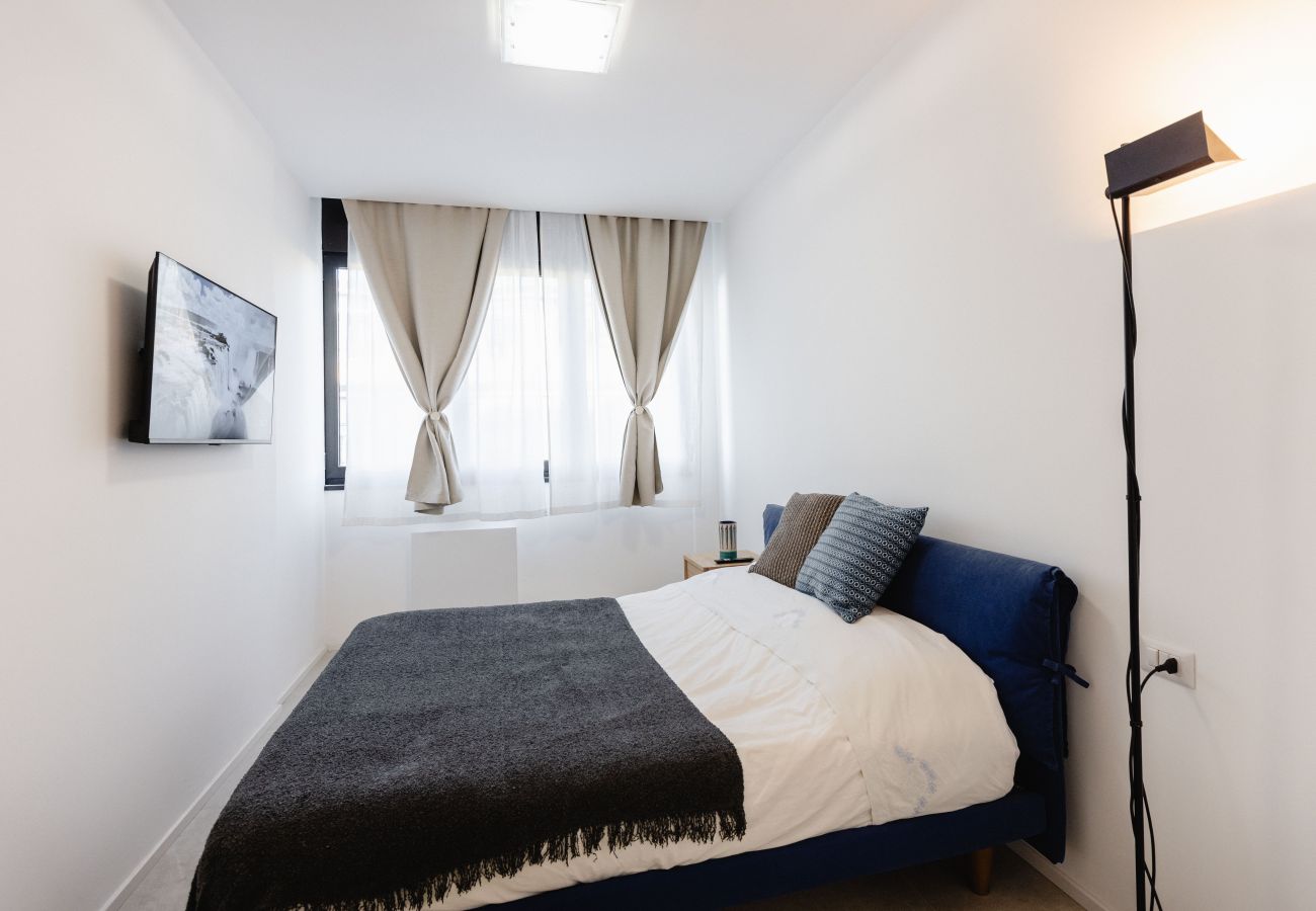 Apartment in Milan - Black & Light Milano