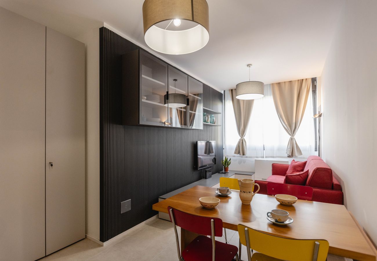 Apartment in Milan - Black & Light Milano