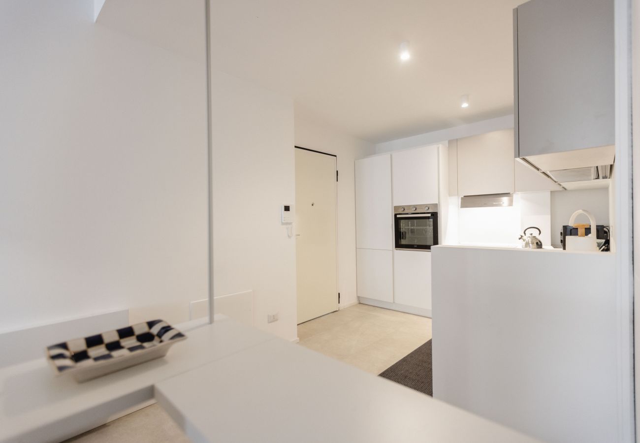 Apartment in Milan - Black & Light Milano