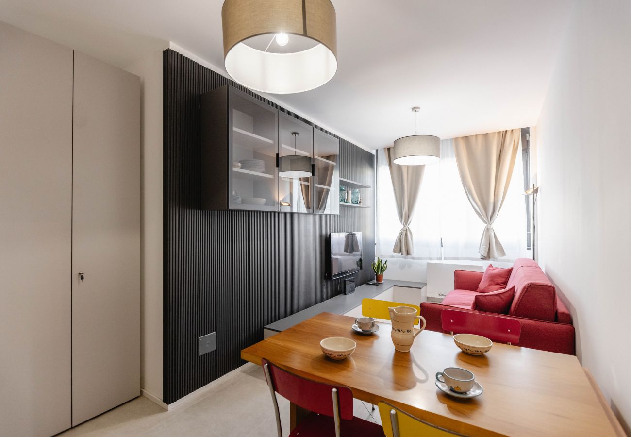 Apartment in Milan - Black & Light Milano