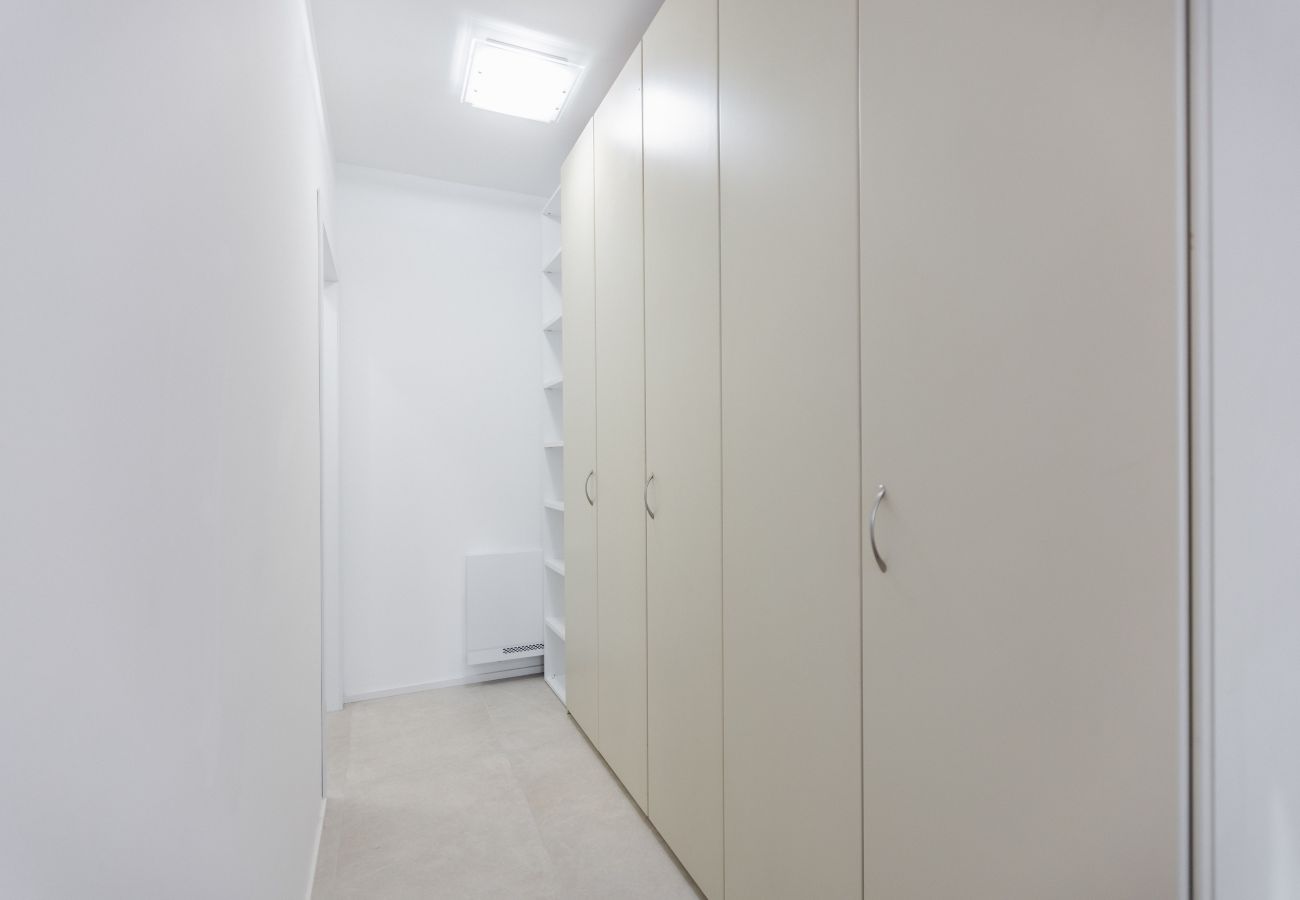 Apartment in Milan - Black & Light Milano